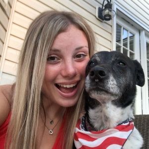 Meet your Posher, Brooke